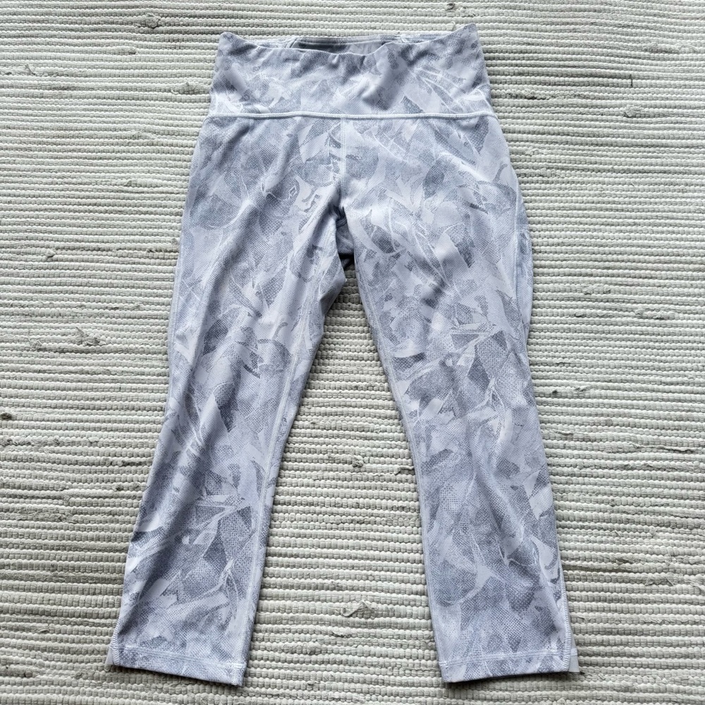 Lululemon Sz 8 Mesh Panel Leggings Lavender Grey Print Run Train